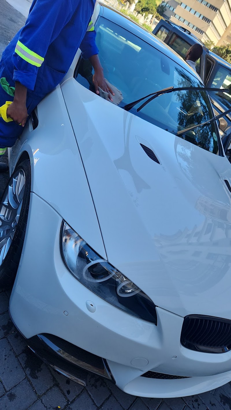 EXCLUSIVE AUTO CARE - Photo 2